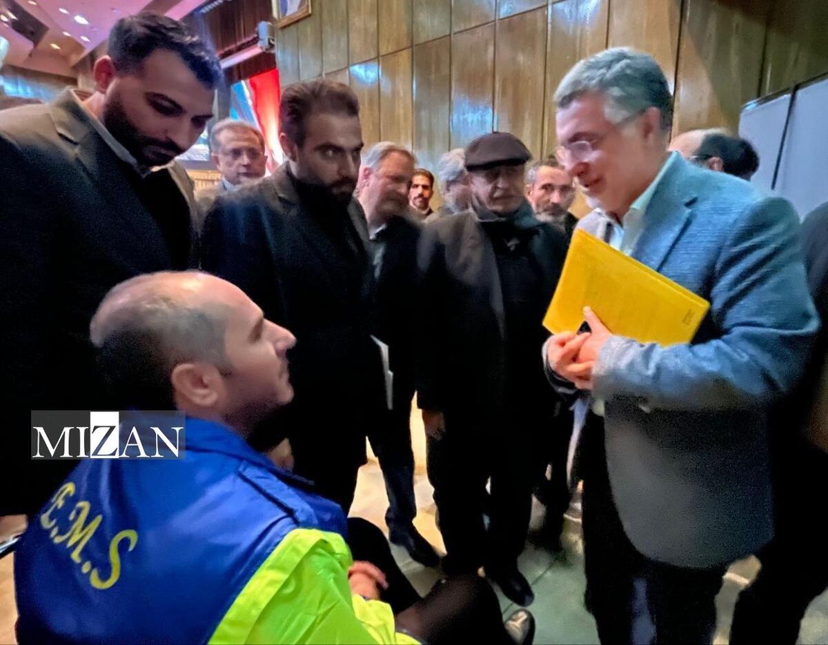 قدردانی وزیر بهداشت از تکنسین اورژانس البرز که در حین ماموریت دچار ضایعه نخاعی شد قدردانی وزیر بهداشت از تکنسین اورژانس البرز که در حین ماموریت دچار ضایعه نخاعی شد