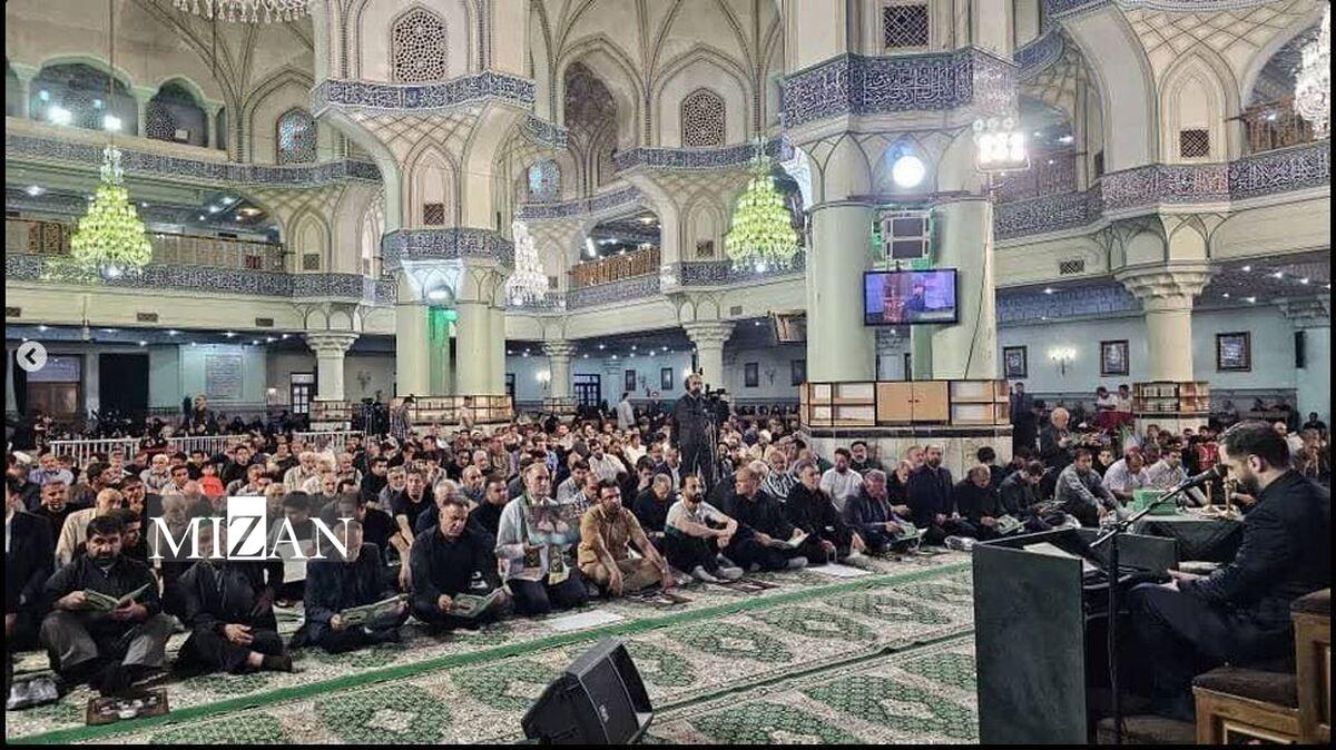 برگزاری مراسم بزرگداشت شهدای خدمت در حرم حضرت عبدالعظیم الحسنی (ع) با حضور فرمانده کل سپاه برگزاری مراسم بزرگداشت شهدای خدمت در حرم حضرت عبدالعظیم الحسنی (ع) با حضور فرمانده کل سپاه